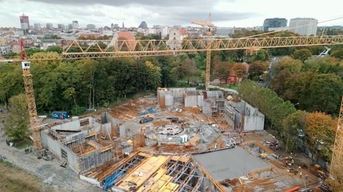 Pomost między przeszłością a teraźniejszością. Muzeum Powstania Wielkopolskiego rośnie u st&oacute;p Wzg&oacute;rza św. Wojciecha